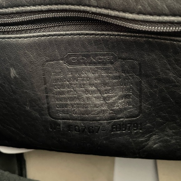 Vintage Coach Black Leather Backpack 9791 turnlock - Picture 12 of 14